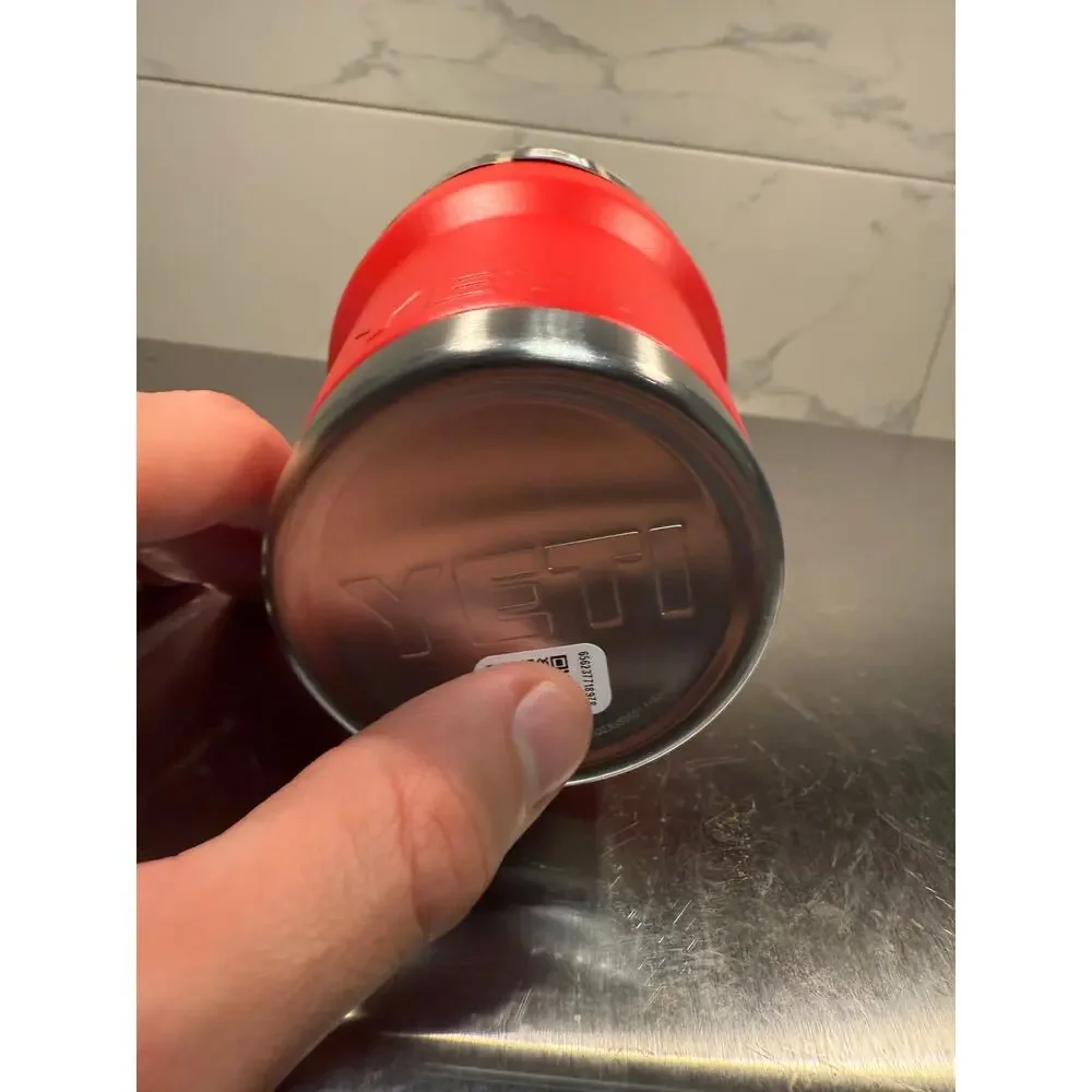 NWT YETI Rambler 30 oz Tumbler with MagSlider Lid – Rescue Red